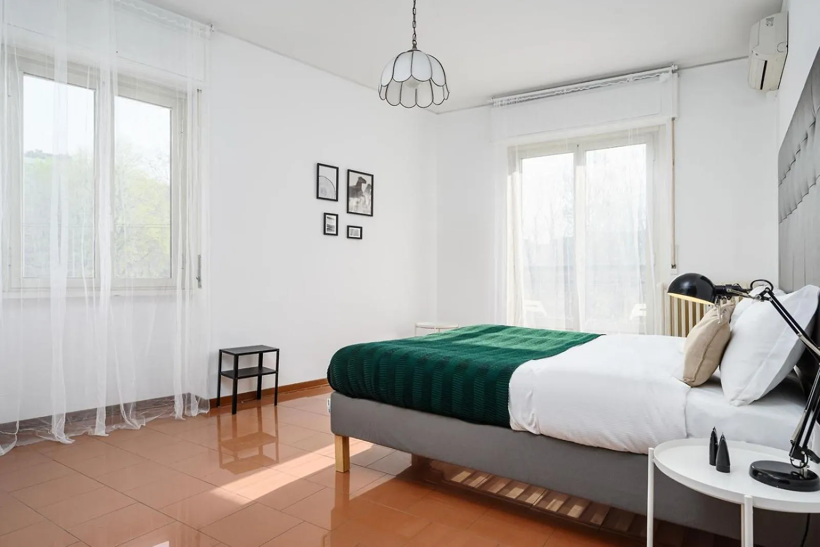 New Two Bedrooms Apartment Near Wagner Area Milan